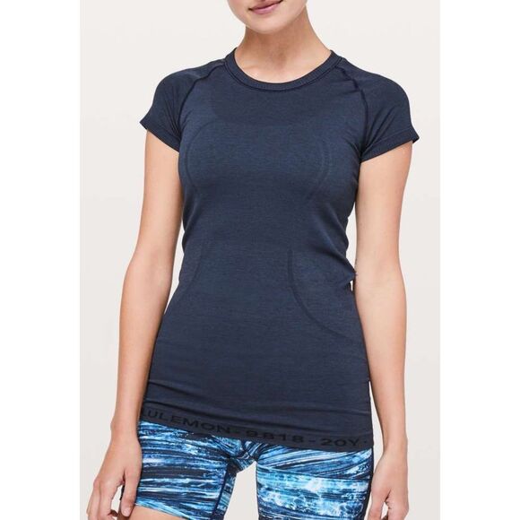 NWOT LULULEMON swiftly tech short sleeve, navy Sz 6, $70 E45 - Picture 1 of 6